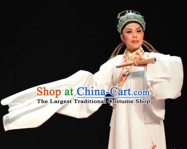 He Wenxiu Chinese Yue Opera Scholar Garment Apparels and Hat Shaoxing Opera Xiaosheng Young Male Costumes Niche White Robe