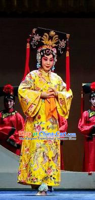 Chinese Beijing Opera Imperial Empress Apparels Costumes and Headdress Nan Hai Zi Traditional Peking Opera Qing Dynasty Dress Queen Borjigin Garment