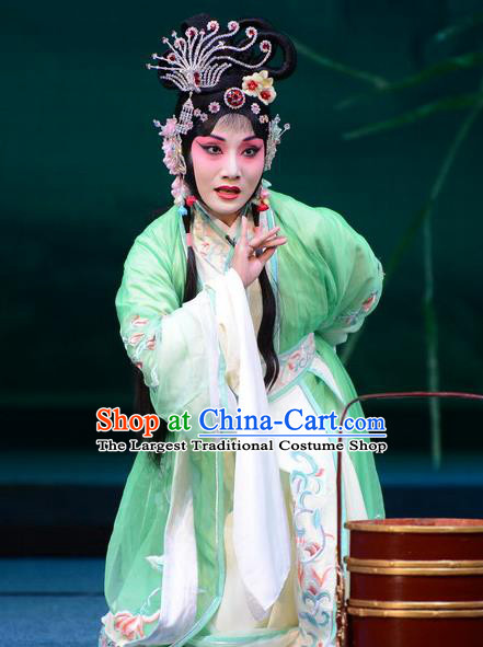 Chinese Ping Opera Young Beauty Apparels Costumes and Headpieces Da Song Zhong Yi Zhuan Traditional Pingju Opera Diva Kou Zhu Green Dress Garment