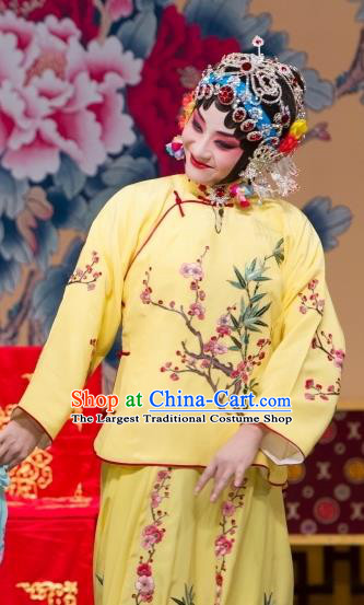 Chinese Beijing Opera Diva Apparels Daming Prefecture Costumes and Headpieces Traditional Peking Opera Actress Yellow Dress Young Female Garment