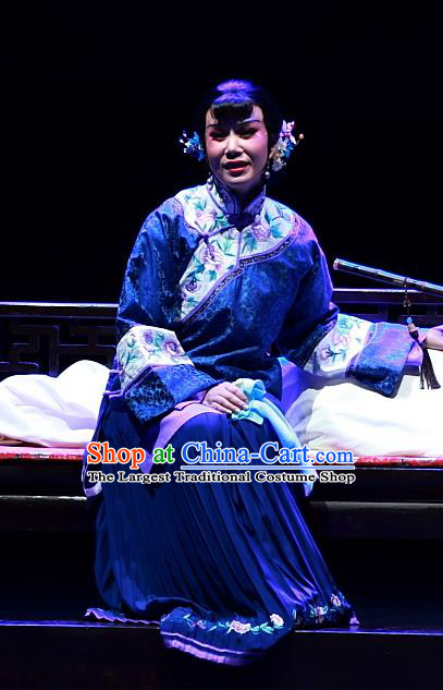 Chinese Beijing Opera Diva Mei Fen Garment Luo Mei Yin Costumes and Hair Accessories Traditional Peking Opera Young Female Dress Hua Tan Apparels