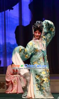 Chinese Beijing Opera Young Female Apparels Costumes and Headpieces Tai Zhen Wai Zhuan Traditional Peking Opera Huadan Yang Yuhuan Garment Dress