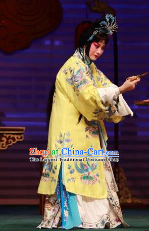 Chinese Beijing Opera Diva Young Female Apparels Costumes and Headpieces Tai Zhen Wai Zhuan Traditional Peking Opera Actress Yang Yuhuan Garment Yellow Dress