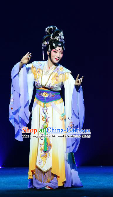 Chinese Beijing Opera Actress Chang E Apparels Costumes and Headpieces Goddess of the Moon Traditional Peking Opera Diva Dress Garment