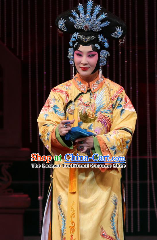 Chinese Beijing Opera Imperial Consort Shu Apparels Costumes and Headpieces Kangxi Dadi Traditional Peking Opera Noble Female Dress Garment