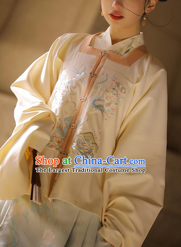 Chinese Ancient Ming Dynasty Noble Lady Embroidered Hanfu Dress Apparels Traditional Historical Costumes for Woman