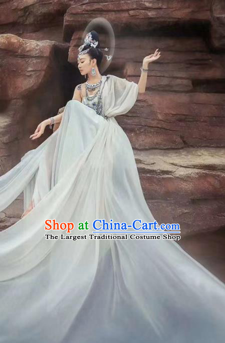 Chinese Traditional Dunhuang Flying Apsaras Apparels Tang Dynasty Palace Lady Historical Costumes Ancient Goddess White Hanfu Dress and Headpieces Complete Set