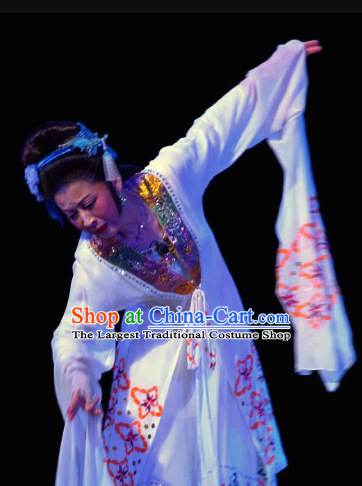 Chinese Shandong Opera Distress Maiden Si Niang Garment Costumes and Headdress Hua Long Dian Jing Traditional Lu Opera Actress Apparels Hostess Dress