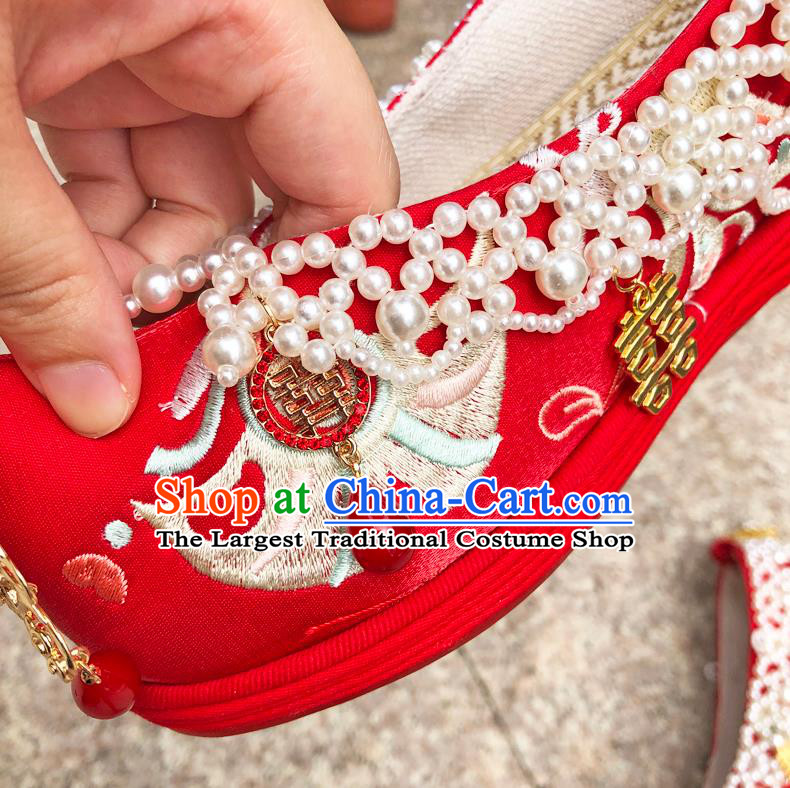 Chinese Traditional Wedding Red Embroidered Shoes Cloth Shoes Hanfu Shoes Ancient Princess Pearls Bow Shoes for Women