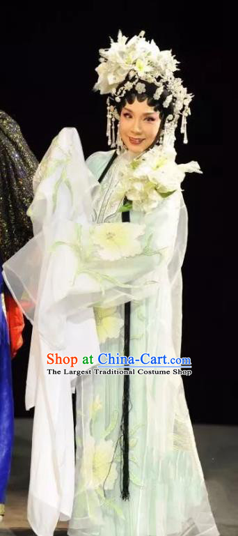 Chinese Cantonese Opera Diva Du Caiwei Garment Hua Yue Ying Costumes and Headdress Traditional Guangdong Opera Young Beauty Apparels Hua Tan Dress