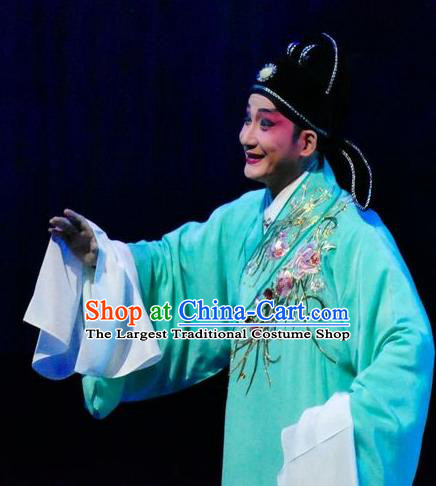 Hua Jian Ji Chinese Guangdong Opera Scholar Apparels Costumes and Headpieces Traditional Cantonese Opera Liang Yicang Garment Xiaosheng Green Robe Clothing