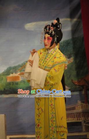 Chinese Cantonese Opera Young Female Garment Hua Tian Ba Xi Hairpin Costumes and Headdress Traditional Guangdong Opera Hua Tan Apparels Rich Lady Yellow Dress