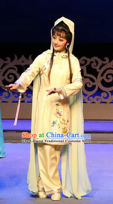 Chinese Cantonese Opera Diva Garment Yang Cuixi Costumes and Headdress Traditional Guangdong Opera Actress Apparels Young Woman Dress