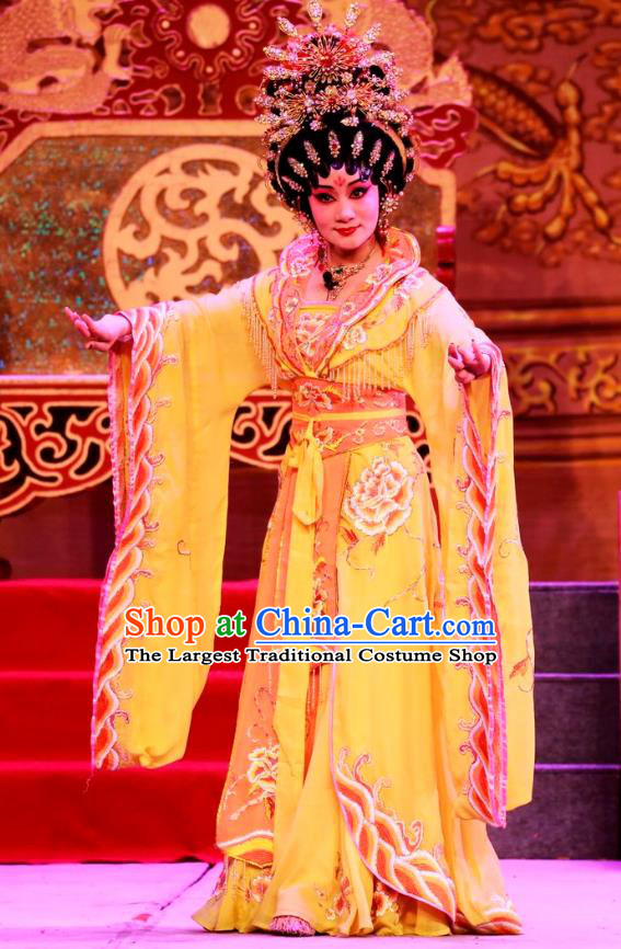 Chinese Cantonese Opera Empress Garment Costumes and Headdress Traditional Guangdong Opera Young Female Apparels Queen Dress
