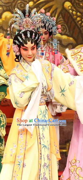 Chinese Cantonese Opera Queen Garment Princess Zhaojun Costumes and Headdress Traditional Guangdong Opera Hua Tan Apparels Young Beauty Yellow Dress