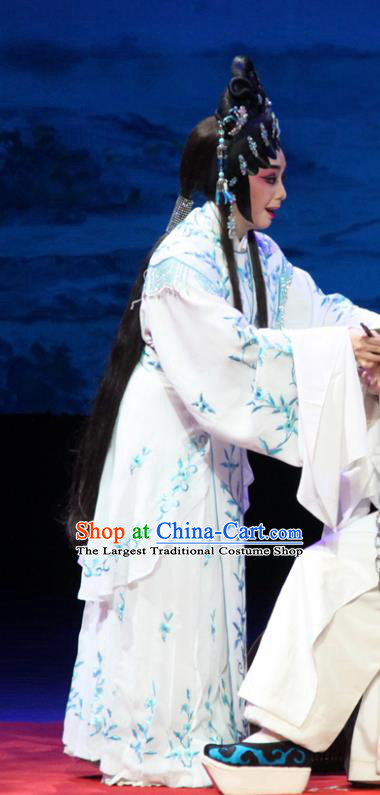 Chinese Cantonese Opera Young Mistress Garment Escape from Banishment Costumes and Headdress Traditional Guangdong Opera Actress Apparels Diva Wang Qiongzhen Dress