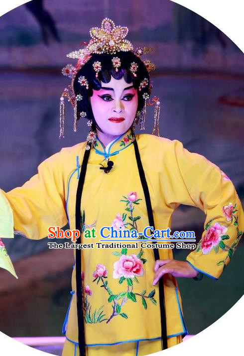 Chinese Cantonese Opera Young Mistress Garment Escape from Banishment Costumes and Headdress Traditional Guangdong Opera Actress Apparels Diva Lin Chunhua Yellow Dress