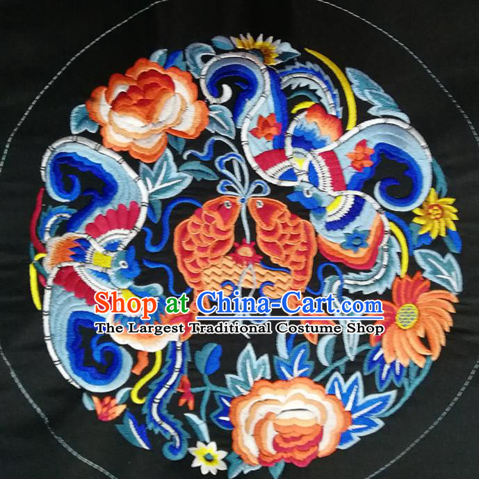 Chinese Traditional Embroidered Goldfish Flowers Pattern Cloth Patch Decoration Embroidery Craft Embroidered Accessories