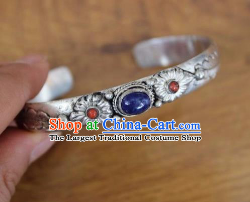 Chinese Traditional Tibetan Nationality Blue Stone Bracelet Jewelry Accessories Decoration Handmade Zang Ethnic Carving Silver Bangle for Women