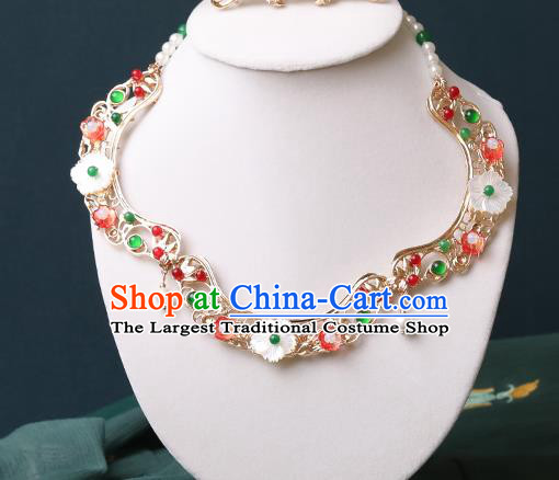 Chinese Handmade Shell Flowers Necklet Decoration Traditional Ming Dynasty Precious Stones Necklace Accessories for Women