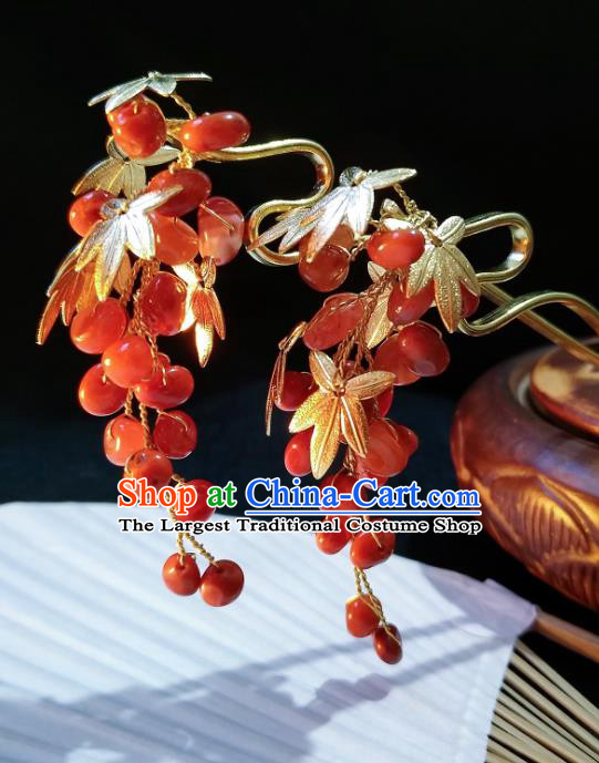 Handmade Chinese Hanfu Red Agate Beads Hair Clip Traditional Hair Accessories Ancient Golden Maple Leaf Hairpins for Women
