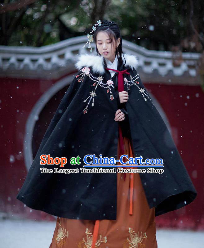 Chinese Ming Dynasty Embroidered Black Cloak Costumes Traditional Ancient Hanfu Garment Winter Woolen Cape for Women