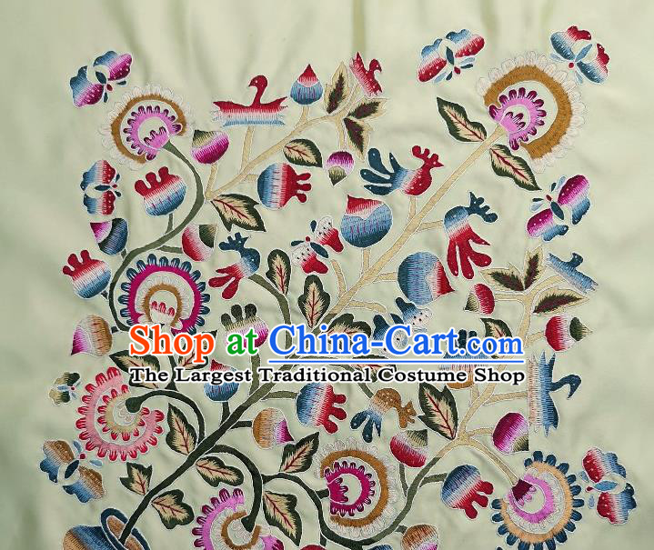 Traditional Chinese Embroidered Flowers Fabric Patches Handmade Embroidery Craft Accessories Embroidering Beige Silk Cushion Applique
