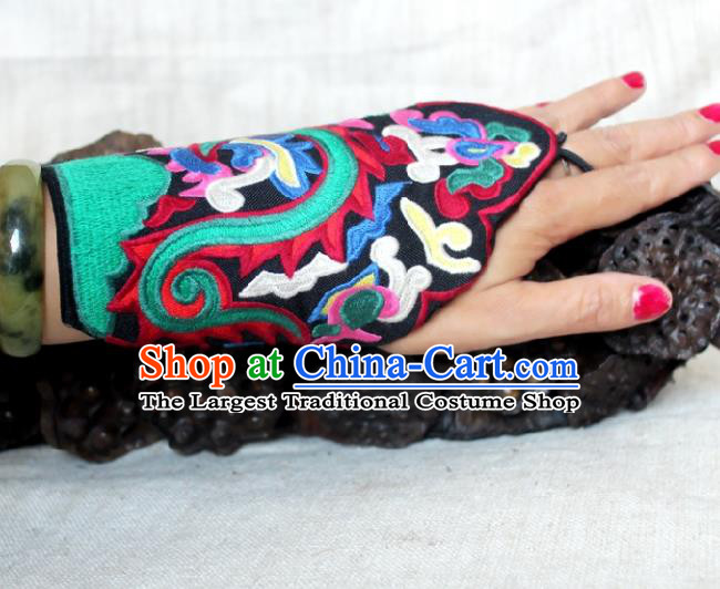 Chinese Handmade Miao Ethnic Embroidered Wristband Accessories Traditional Minority Bracelet Bangle for Women