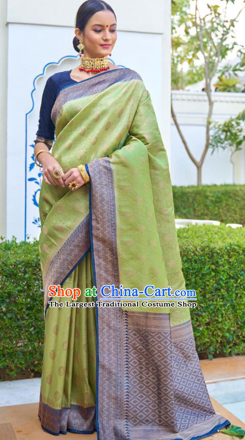 Asian India Bollywood Light Green Silk Saree Asia Indian Traditional Court Princess Blouse and Sari Dress National Dance Costumes for Women