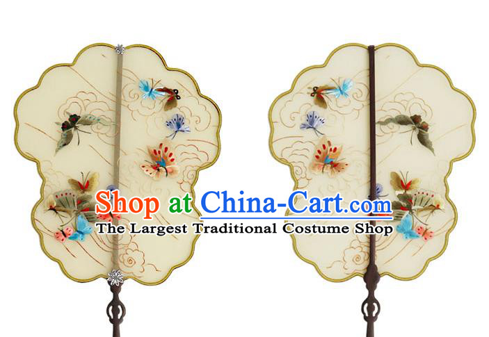 China Traditional Wedding Beige Silk Fan Embroidered Butterfly Palace Fan Handmade Bride Bamboo Hanfu Fan