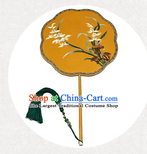 China Classical Yellow Silk Hanfu Fan Handmade Wedding Palace Fan Traditional Embroidered Orchids Fan
