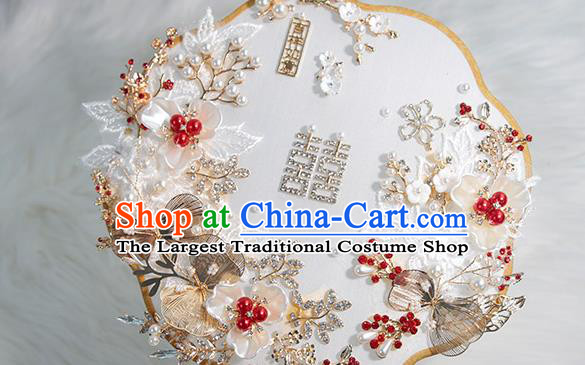 China Classical Wedding Circular Fan Traditional Handmade Shell Flowers Palace Fan