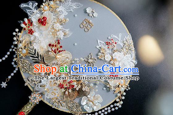 China Traditional Handmade Shell Flowers Palace Fan Classical Wedding Circular Fan