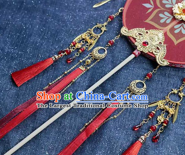 China Classical Dance Red Silk Rose Fan Handmade Wedding Palace Fan Traditional Tang Dynasty Bride Circular Fan