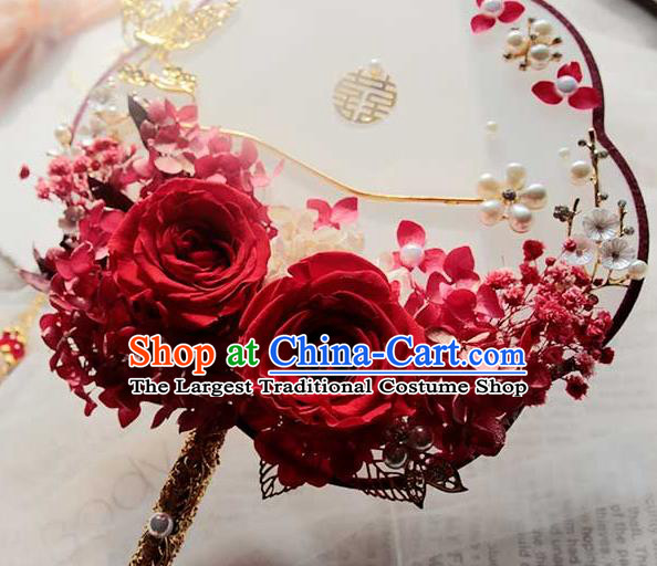 China Handmade Wedding Red Rose Palace Fan Traditional Bride Golden Phoenix Fan Classical Dance Fan