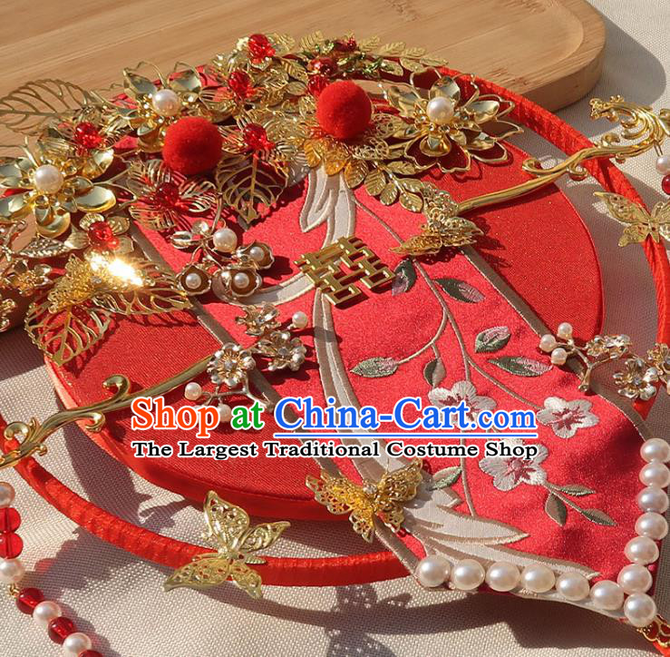 China Traditional Bride Golden Flowers Fan Classical Dance Circular Fan Handmade Wedding Red Silk Palace Fan