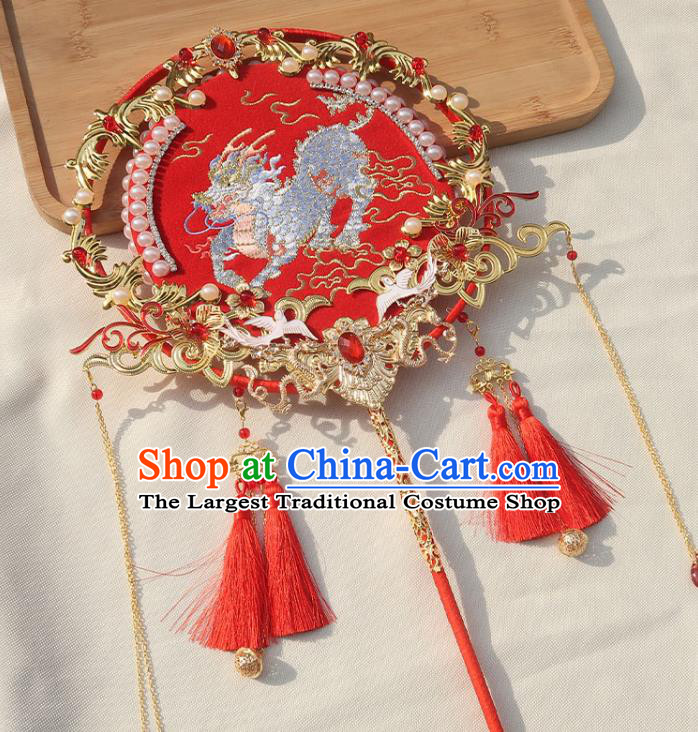 China Traditional Bride Embroidered Kylin Circular Fan Classical Dance Silk Fan Handmade Wedding Red Palace Fan