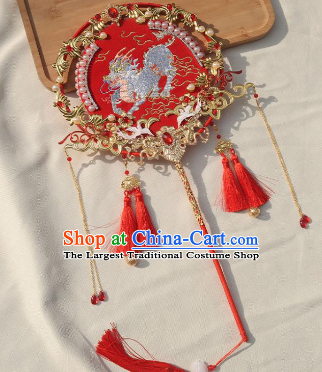 China Traditional Bride Embroidered Kylin Circular Fan Classical Dance Silk Fan Handmade Wedding Red Palace Fan