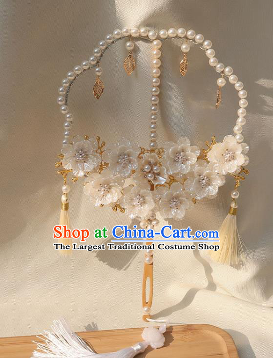 China Classical Dance White Shell Plum Fan Traditional Bride Pearls Fan Handmade Wedding Palace Fan