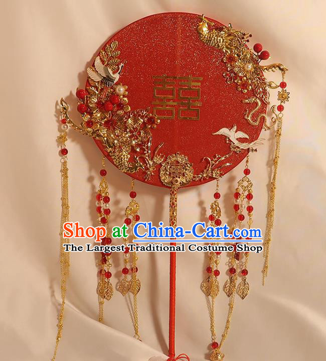 China Classical Dance Red Circular Fan Handmade Bride Palace Fan Traditional Wedding Golden Bells Tassel Fan