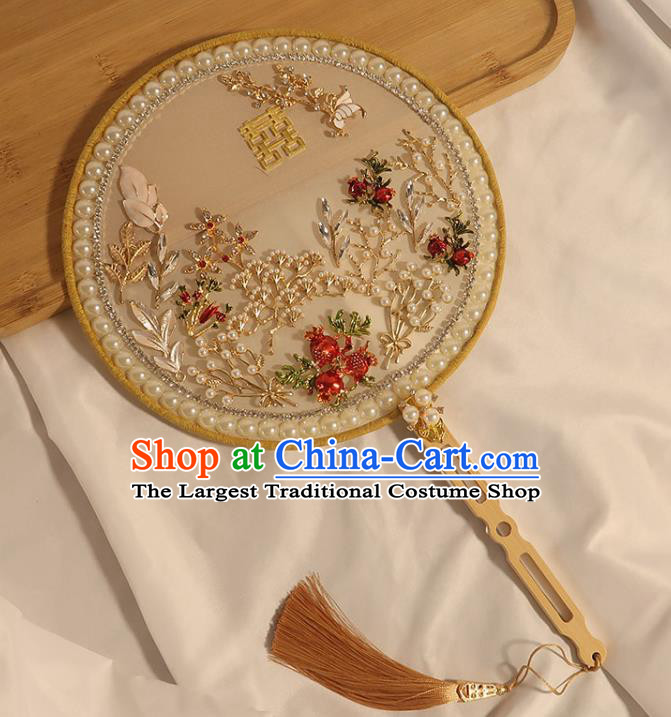 China Traditional Wedding White Silk Circular Fan Classical Dance Pomegranate Fan Handmade Bride Pearls Palace Fan