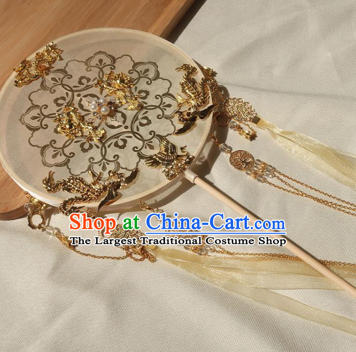 China Traditional Wedding Beige Ribbon Tassel Palace Fan Ancient Princess Silk Circular Fan Handmade Hanfu Fan