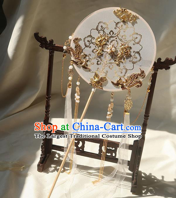 China Traditional Wedding Beige Ribbon Tassel Palace Fan Ancient Princess Silk Circular Fan Handmade Hanfu Fan