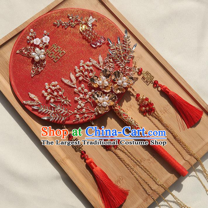 China Handmade Bride Palace Fan Traditional Wedding Circular Fan Classical Dance Red Silk Fan