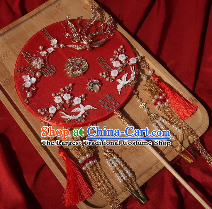 China Classical Dance Fan Traditional Wedding Red Circular Fan Handmade Bride Plum Blossom Palace Fan