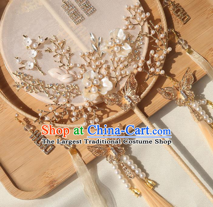 China Traditional Wedding Shell Flowers Circular Fan Handmade Hanfu Fan Bride White Silk Palace Fan