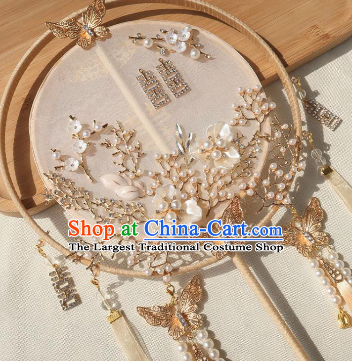 China Traditional Wedding Shell Flowers Circular Fan Handmade Hanfu Fan Bride White Silk Palace Fan