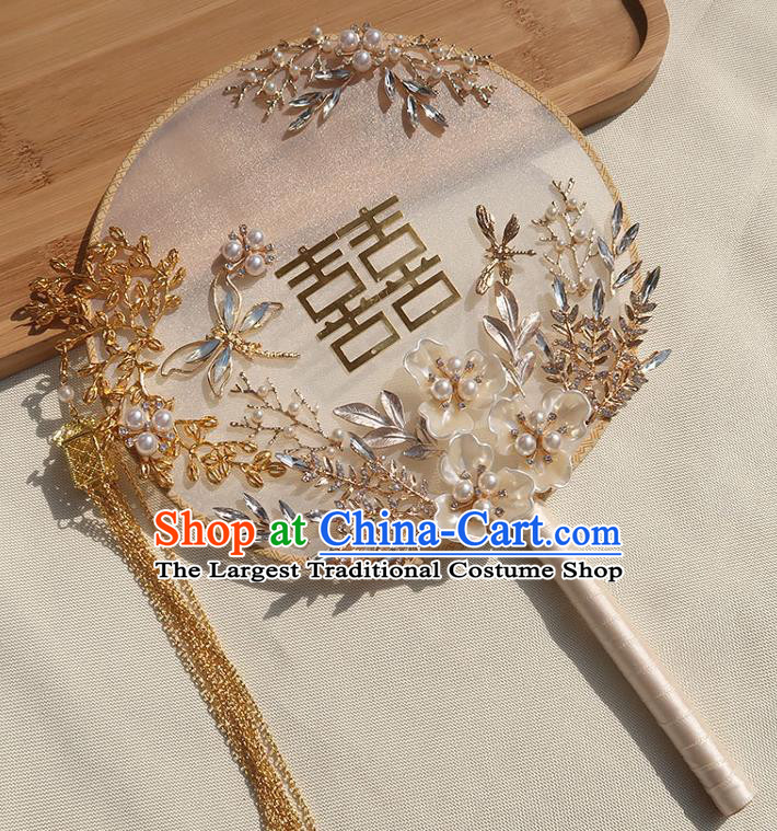 China Traditional Wedding Circular Fan Classical Dance White Silk Fan Handmade Bride Shell Flowers Palace Fan