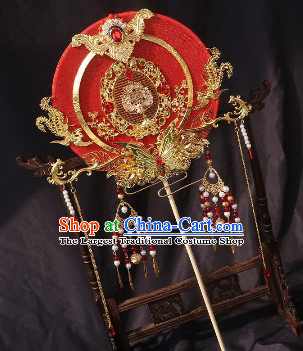China Traditional Wedding Red Silk Circular Fan Handmade Hanfu Fan Bride Golden Butterfly Palace Fan