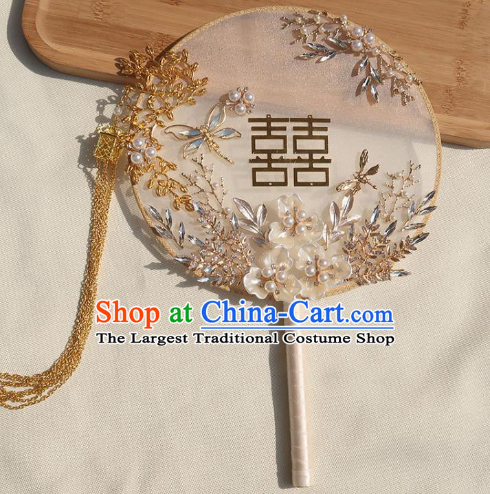 China Traditional Wedding Circular Fan Classical Dance White Silk Fan Handmade Bride Shell Flowers Palace Fan